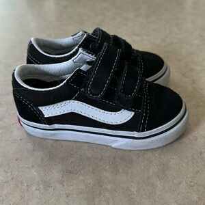Toddler vans in size 6
